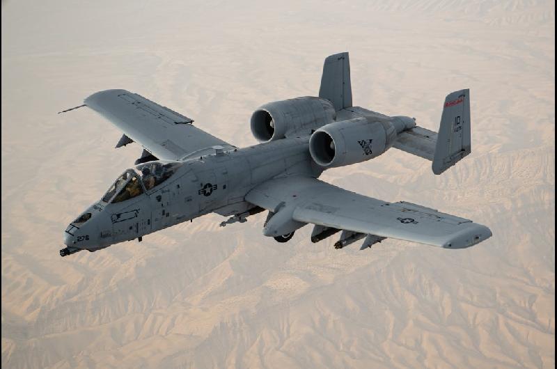 Iraacuten afirma haber derribado un segundo avioacuten de combate estadounidense en el Golfo Peacutersico