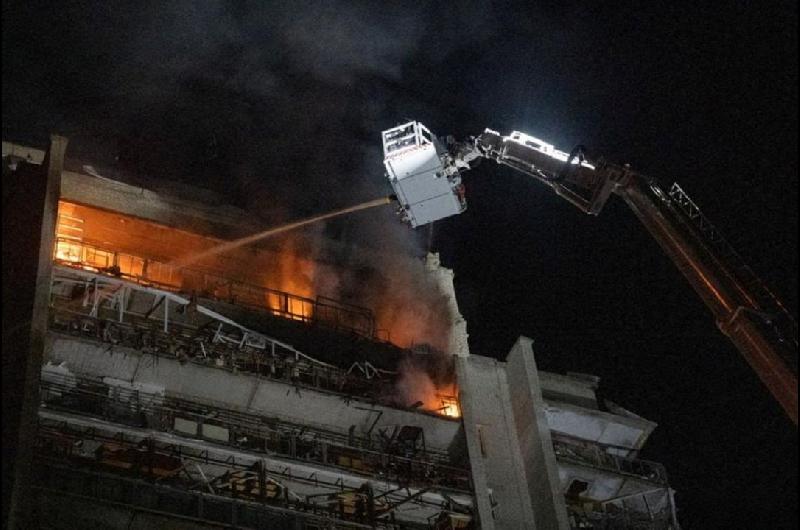 Ataques rusos diurnos dejan un saldo de 19 muertos y decenas de heridos en Ucrania