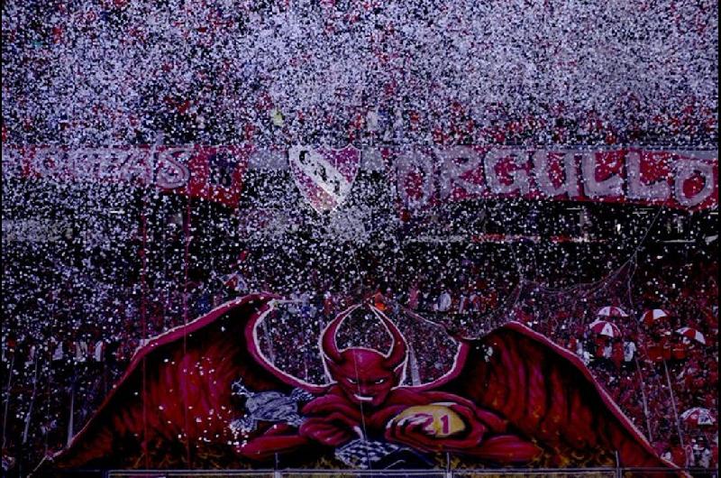 Independiente redobloacute la cargada en redes tras el claacutesico- de Aacutevalos a la ldquopaternidadrdquo sobre Racing