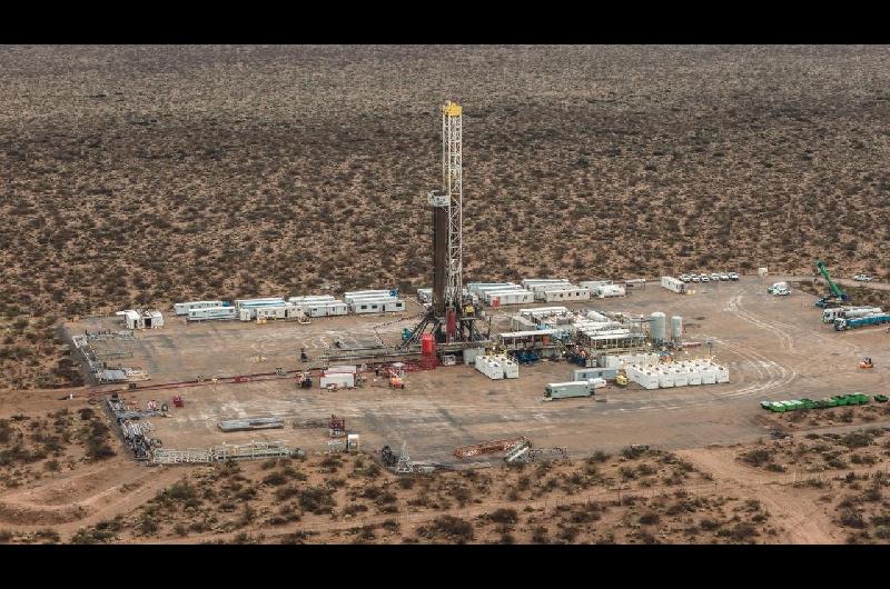 Sapag aseguroacute que Vaca Muerta ldquogarantiza la seguridad energeacuteticardquo de Argentina en medio de la guerra