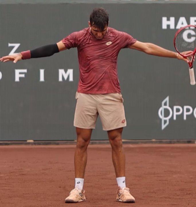 Romaacuten Burruchaga no pudo y perdioacute en la final del ATP 250 de Houston