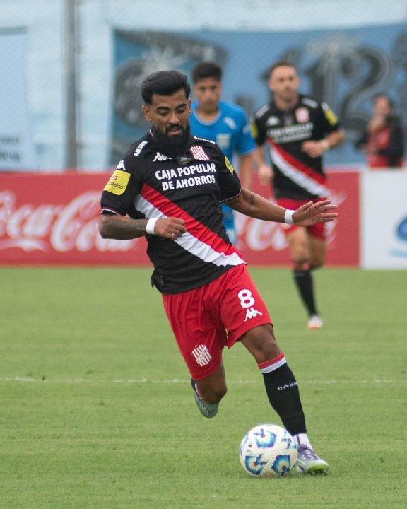 San Martiacuten de Tucumaacuten se impuso a Estudiantes de Riacuteo Cuarto en la Copa Argentina