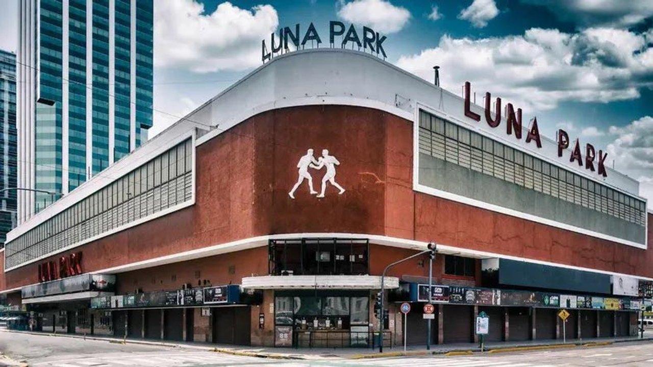 La Justicia volvioacute a frenar la demolicioacuten del Luna Park y crece la disputa por su futuro