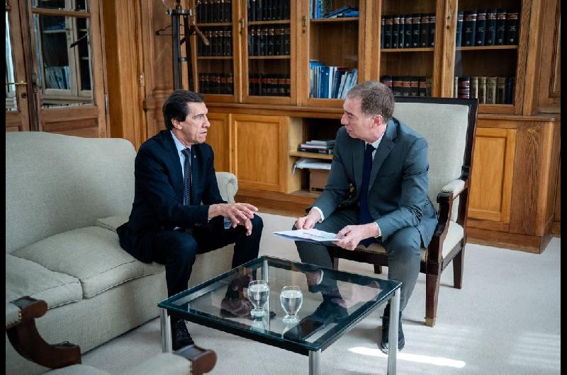 Santilli sigue con su agenda de encuentros para destrabar la agenda parlamentaria