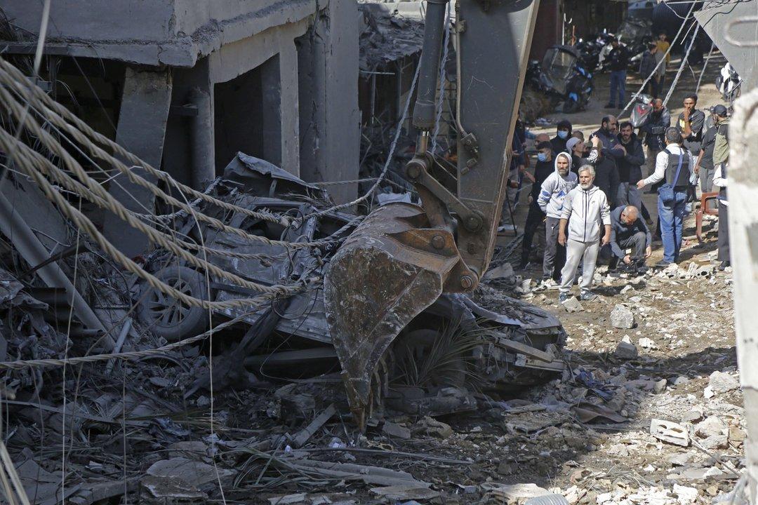 Ataques israeliacutees en Liacutebano dirigidos contra Hezbolaacute dejan 112 muertos y maacutes de 800 heridos