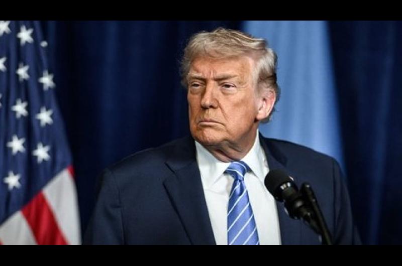 Trump reprochoacute a Iraacuten el cobro de peaje para transitar por el estrecho de Ormuz