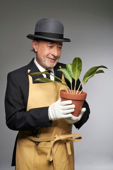 ldquoDesde el jardiacutenrdquo- del cine estadounidense de finales de los rsquo70 a la calle Corrientes con Guillermo Francella