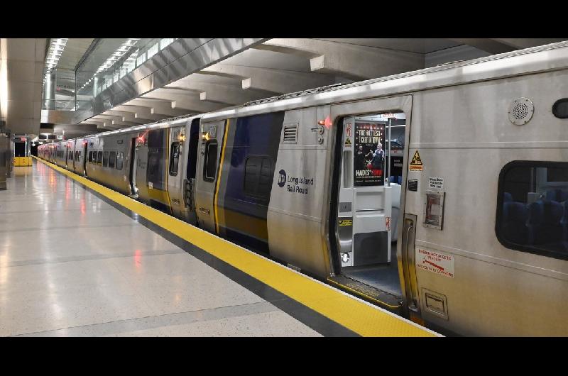 Terror en el metro de Nueva York- un hombre acuchilloacute a tres personas y fue abatido