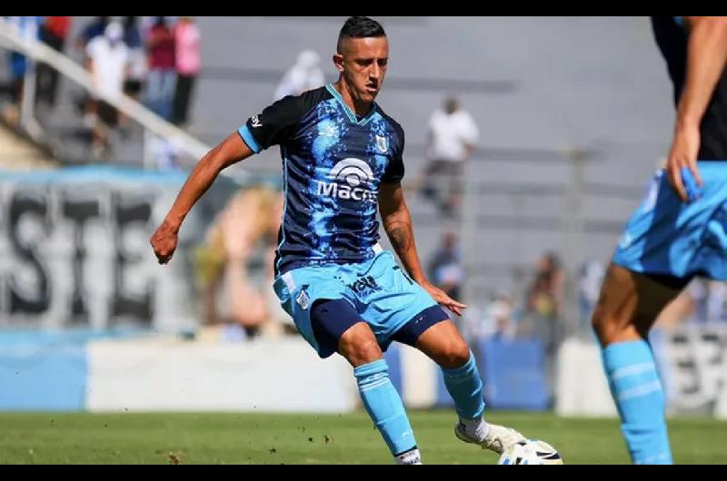 Un jugador de Gimnasia de Jujuy fue detenido por gritar ldquobombardquo dentro de un avioacuten