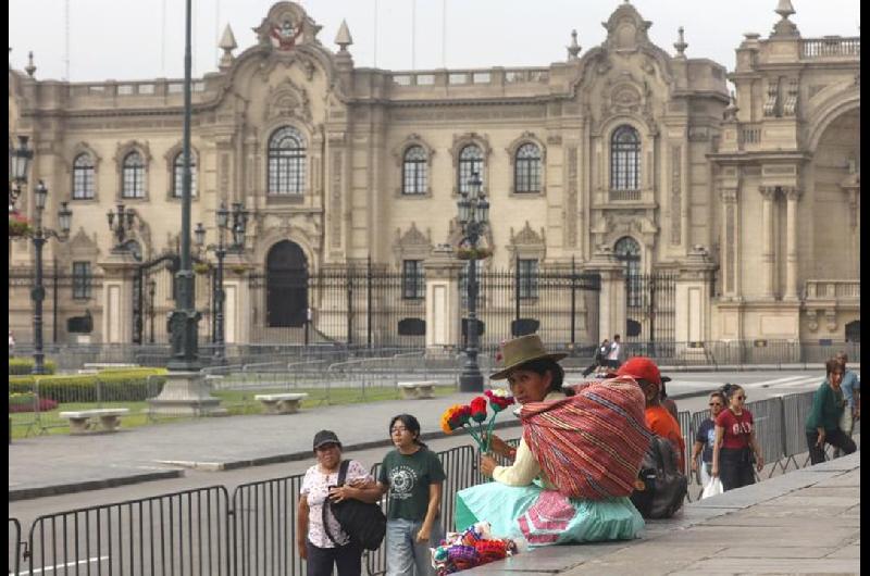 Elecciones en Peruacute- eligen al proacuteximo presidente en medio de una fuerte inestabilidad poliacutetica