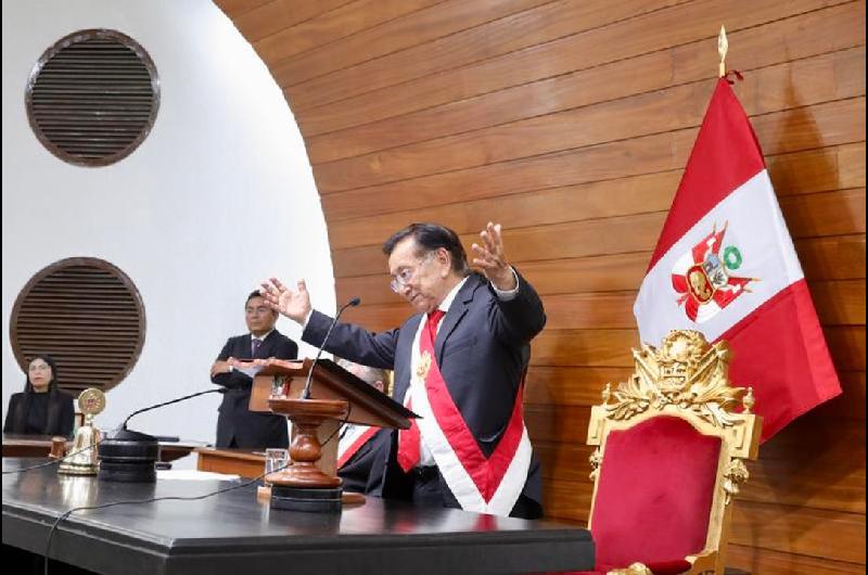 El presidente de Peruacute pidioacute votar con ldquotranquilidad y serenidadrdquo en las elecciones