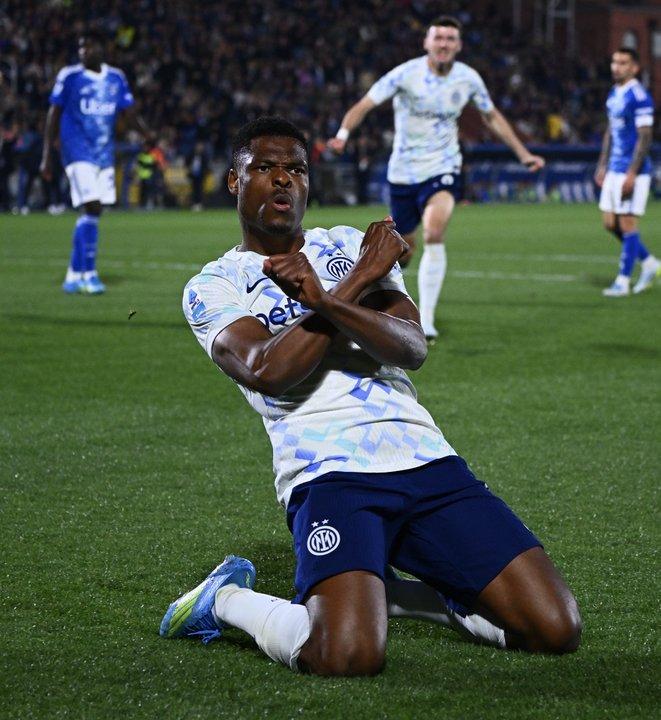 El Inter remontoacute le ganoacute al Como por 4-3 y se acerca al tiacutetulo de la Serie A