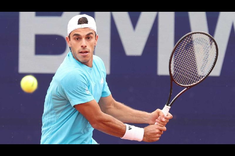 Triunfos de Ceruacutendolo y Etcheverry en los ATP 500 de Muacutenich y Barcelona