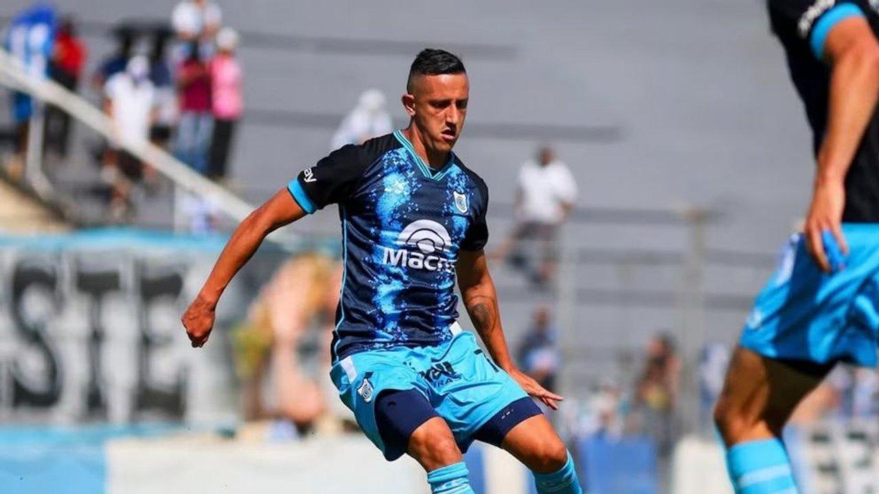 Imputaron por intimidacioacuten puacuteblica al jugador de Gimnasia de Jujuy que gritoacute ldquobombardquo en un avioacuten