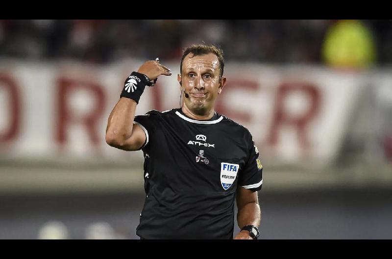 Dariacuteo Herrera seraacute el aacuterbitro del Superclaacutesico entre Boca y River