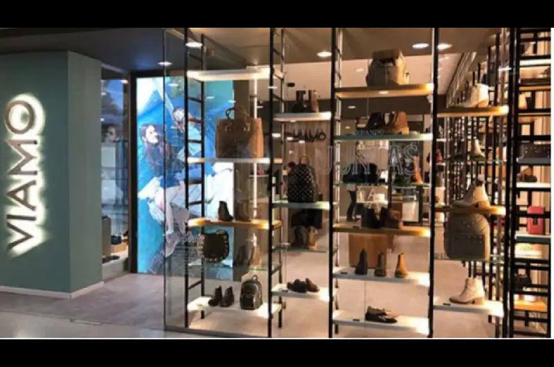 Ahora le tocoacute la motosierra a una faacutebrica de calzados