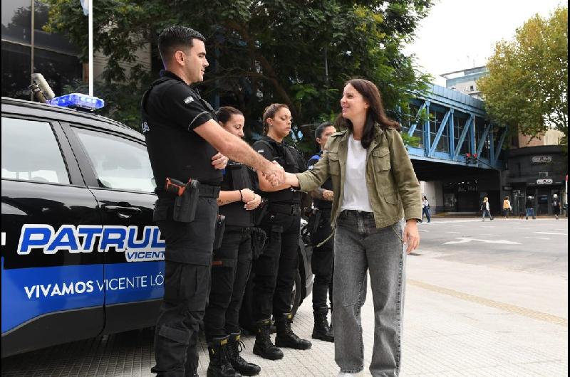 Vicente Loacutepez equipa a toda su Patrulla Municipal con armas de baja letalidad