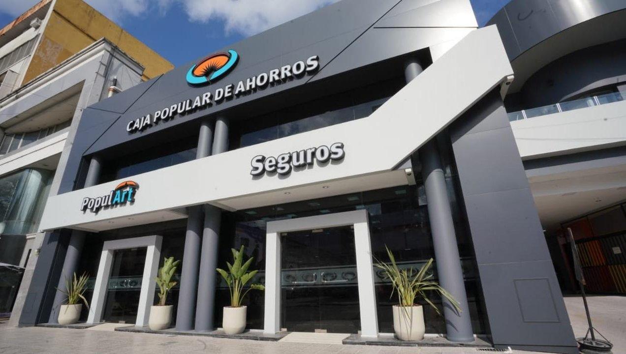 Un reclamo judicial contra la Caja Popular deriva en cuestionamientos poliacuteticos a Cisneros