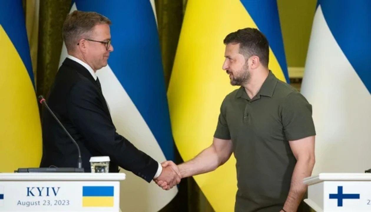 Ucrania recibiraacute 120000 drones de Gran Bretantildea durante este antildeo