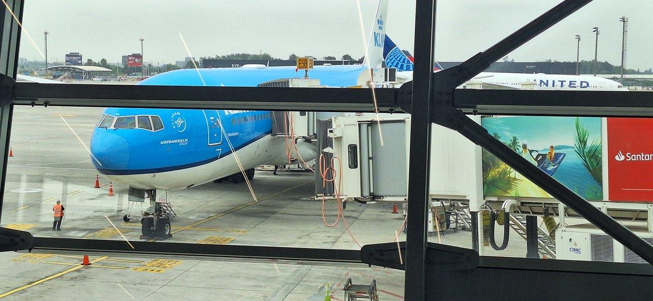 Marzo 2026- reacutecord histoacuterico de la aviacioacuten comercial argentina