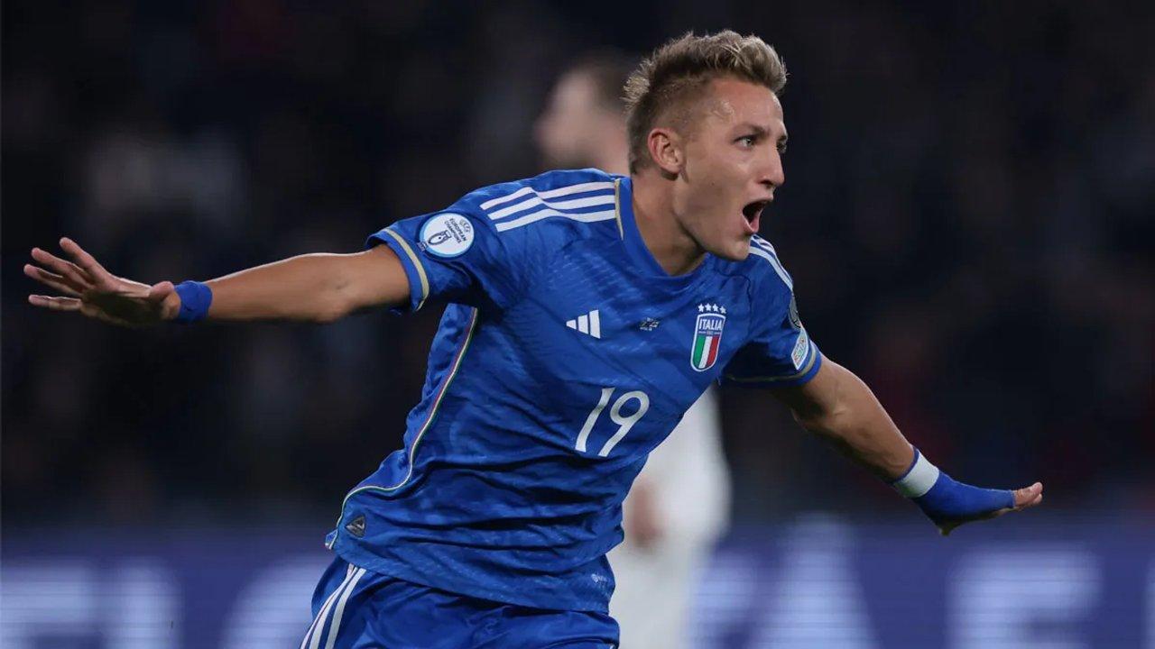 Mateo Retegui sufrioacute una fractura de tibia y se perderaacute lo que resta de la temporada