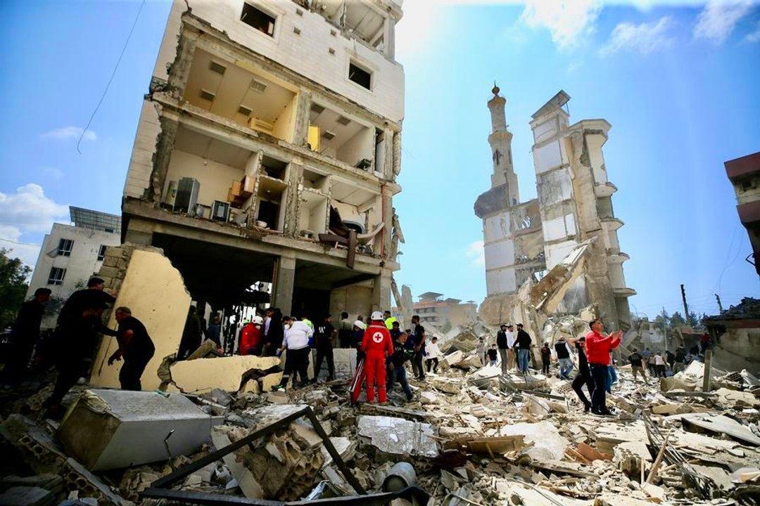 Israel levanta restricciones de tiempo de guerra tras alto al fuego en Liacutebano