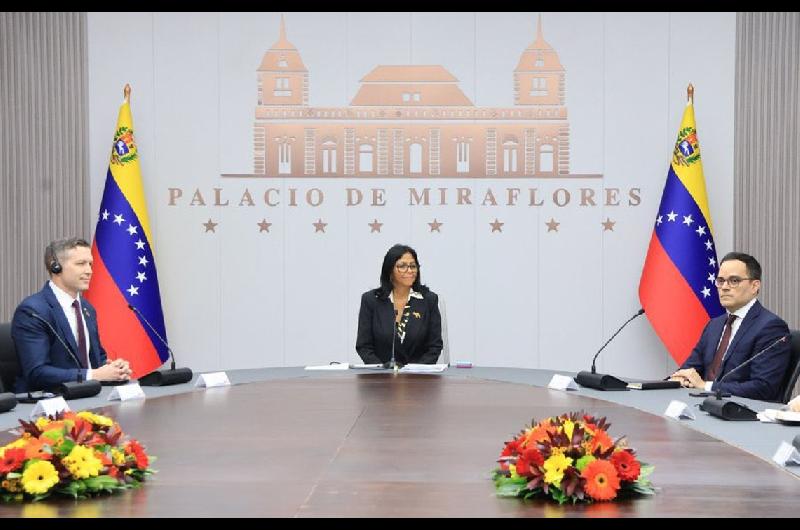 El FMI y el Banco Mundial reanudan sus relaciones con Venezuela