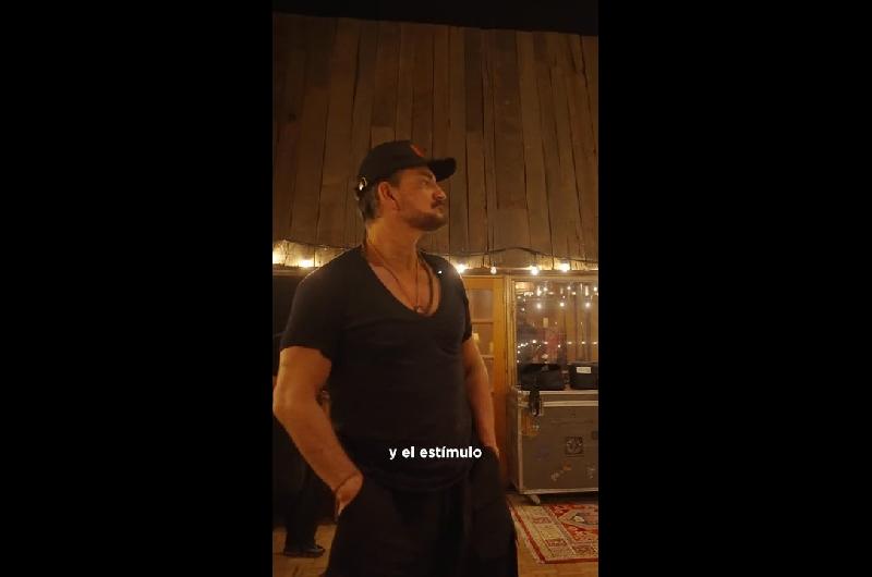 ldquo17 canciones en cinco diacuteasrdquo- el detraacutes de escena del proacuteximo disco de Ricardo Arjona