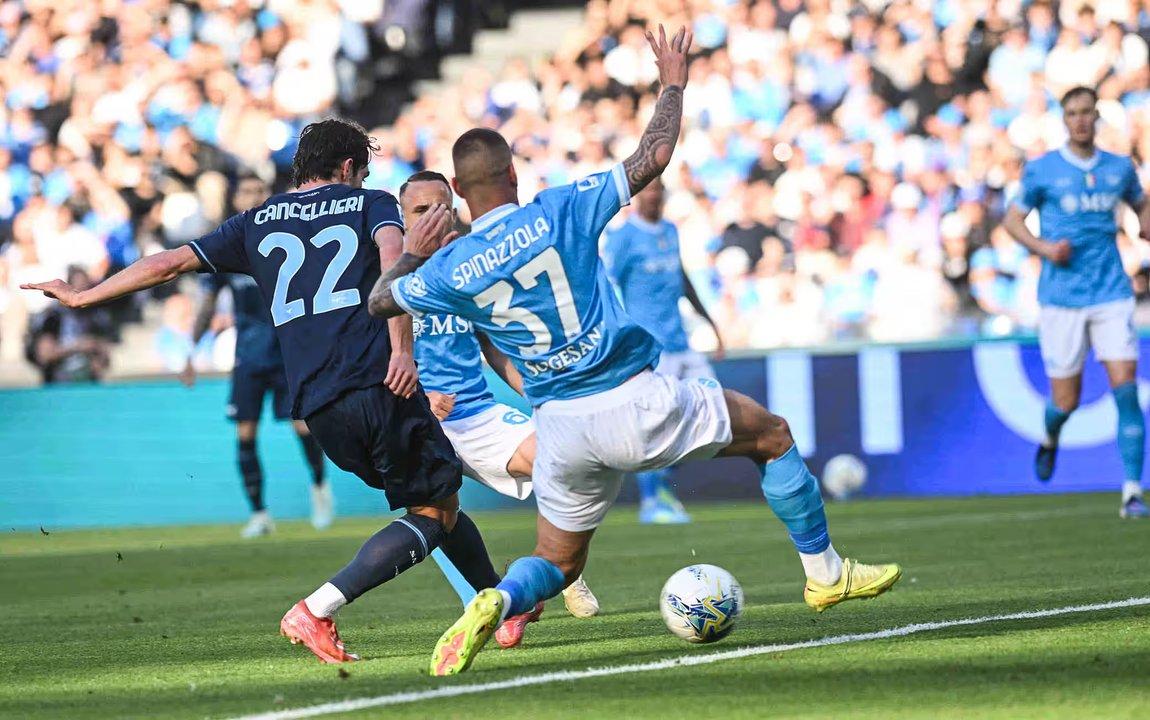 Italia- Napoli perdioacute contra Lazio y quedoacute a doce puntos del Inter