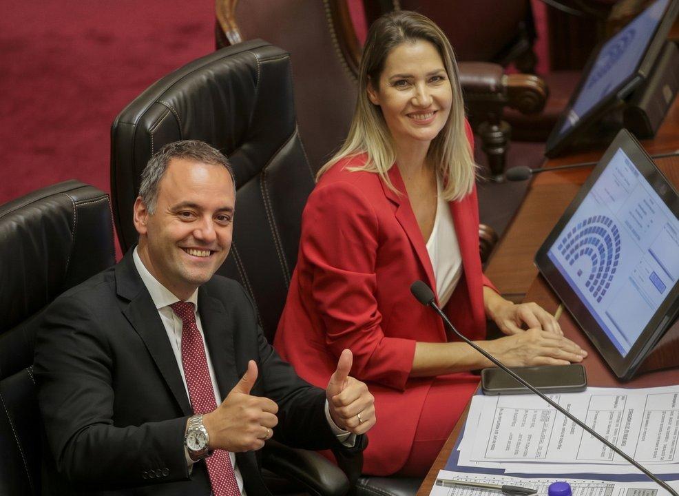 Carlolina Losada intentoacute defender a Manuel Adorni y un chimentero la dejoacute sin palabras