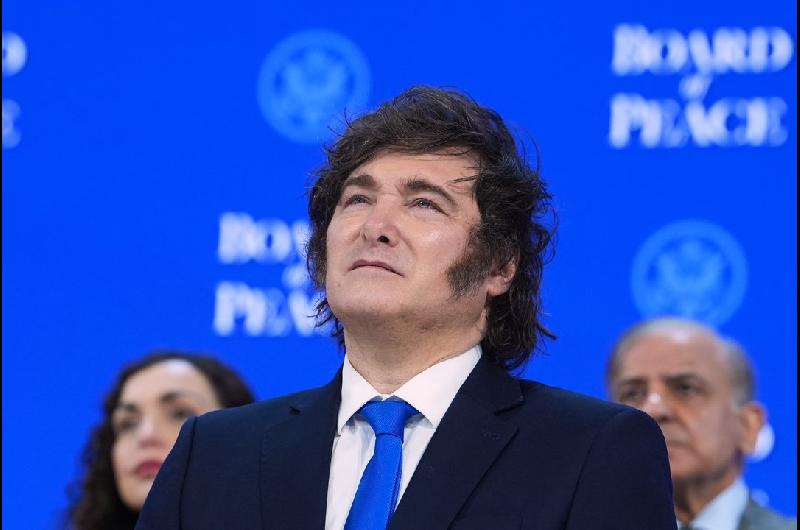 Milei cruzoacute con dureza a periodista de La Nacioacuten- ldquoBasura inmundardquo