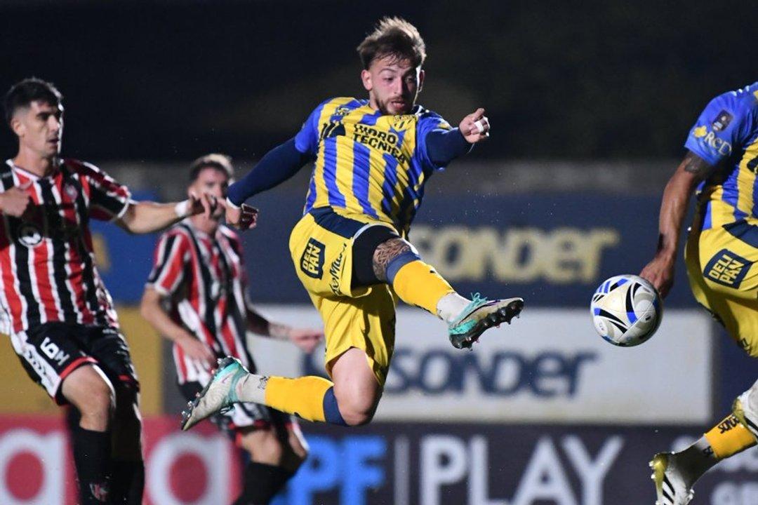 Primera Nacional- Atlanta se impuso ante Chacarita y se metioacute en zona de Playoffs