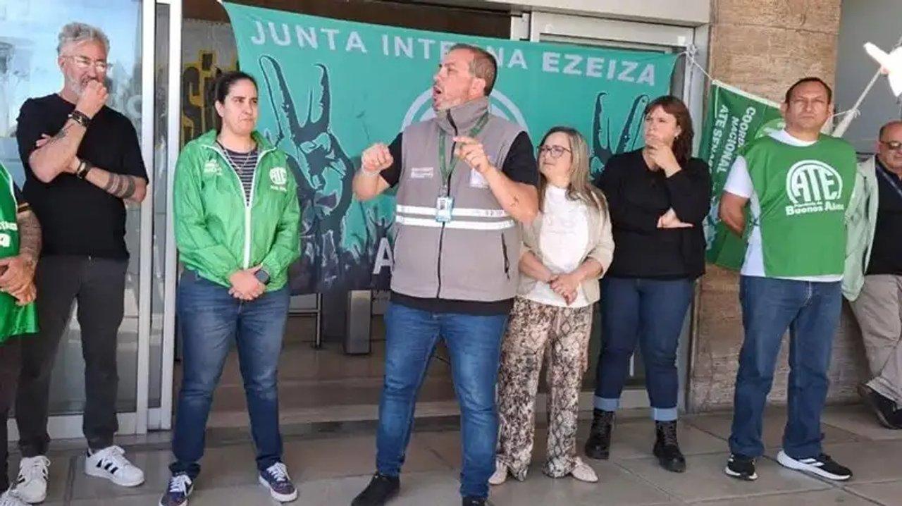 Por medidas de fuerza de ATEANAC puede haber demoras y cancelaciones en vuelos