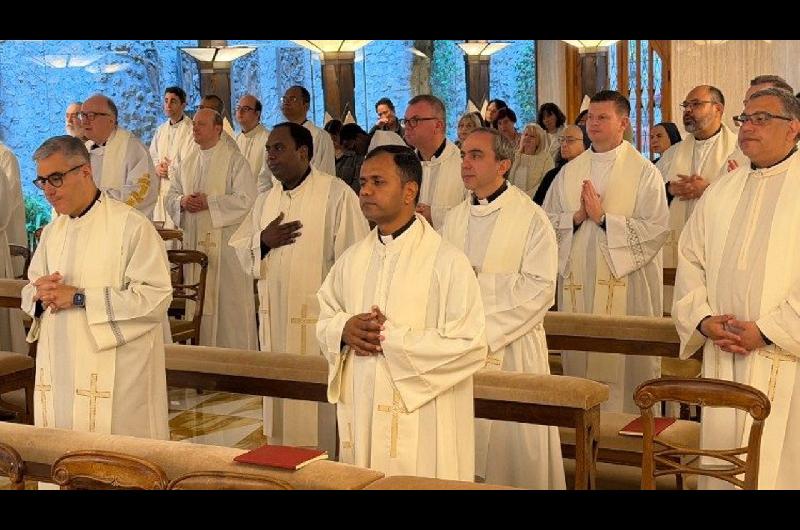 A un antildeo de su muerte recuerdan al papa Francisco con una misa en la Casa Santa Marta