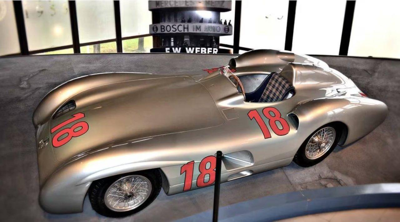 Las Flechas de Plata y Fangio- la alianza que marcoacute una era en el automovilismo