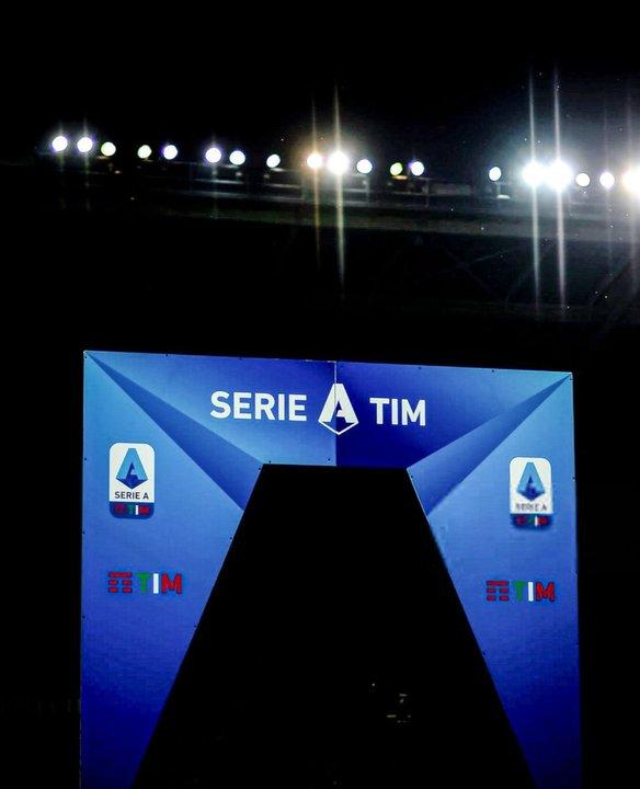 Escaacutendalo en Europa- una trama de lujo drogas y fiestas VIP que involucra a futbolistas de la Serie A