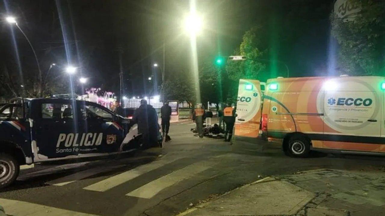 Rosario- el director teacutecnico Frank Kudelka chocoacute con su camioneta contra una moto