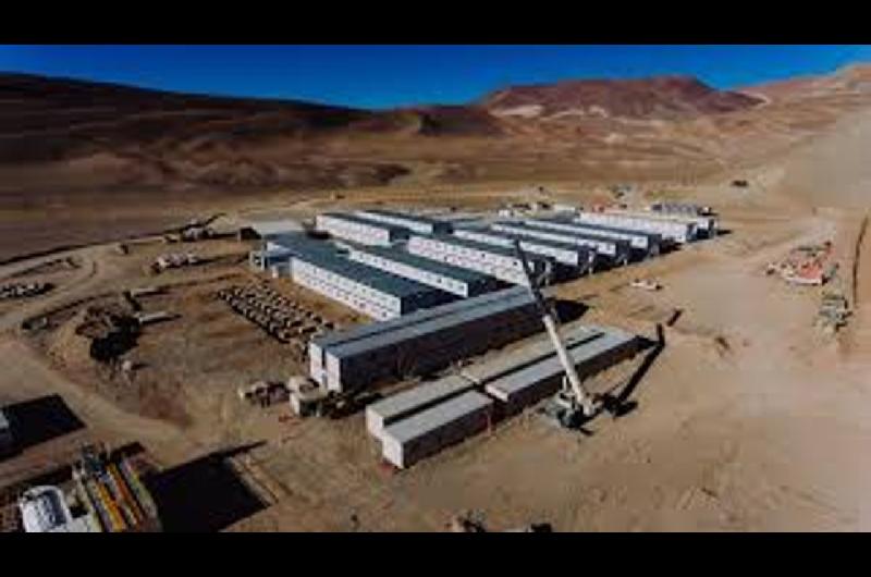 Poleacutemica por la renta minera- La Rioja bloqueoacute el acceso al proyecto Vicuntildea