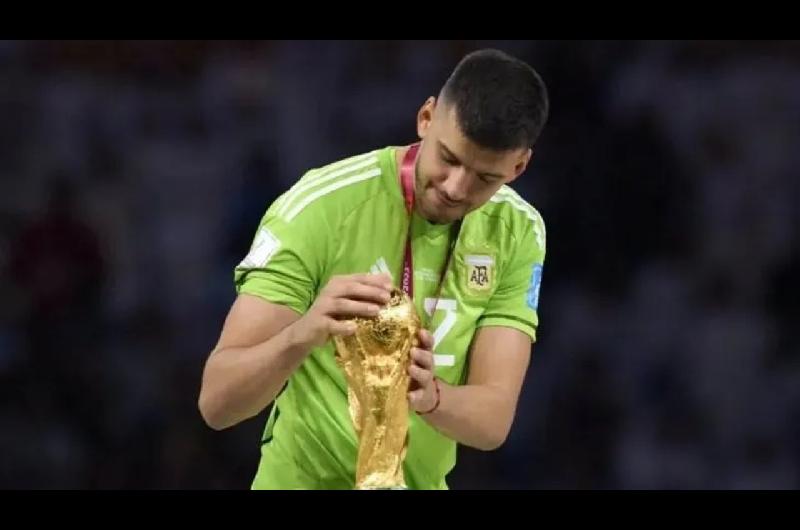 Otro campeoacuten del mundo analiza volver al club que lo vio nacer- Rulli apunta a Estudiantes post Mundial