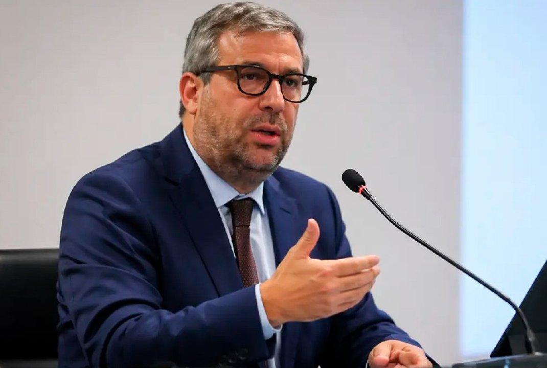 Fiscaliacutea de Peruacute pide detener al organizador de comicios tras irregularidades