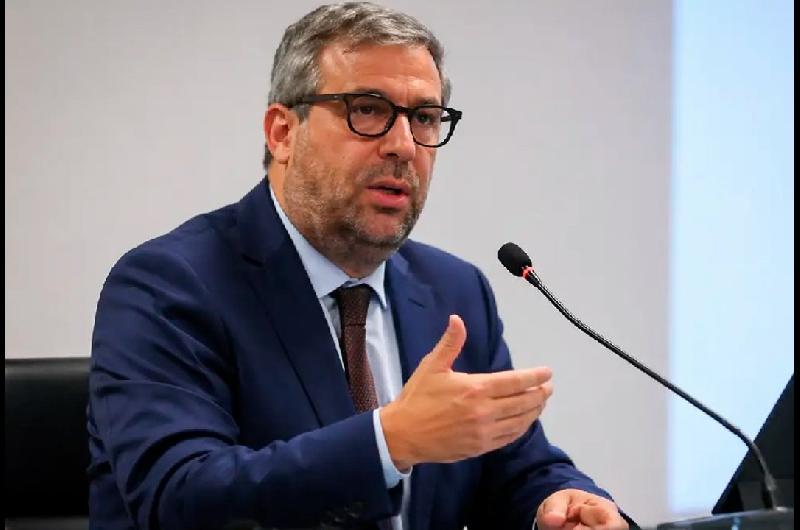 Fiscaliacutea de Peruacute pide detener al organizador de comicios tras irregularidades