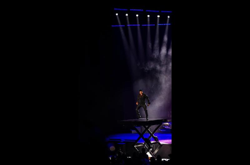 Chayanne hizo vibrar a Meacutexico con su tour ldquoBailemos otra vezrdquo 