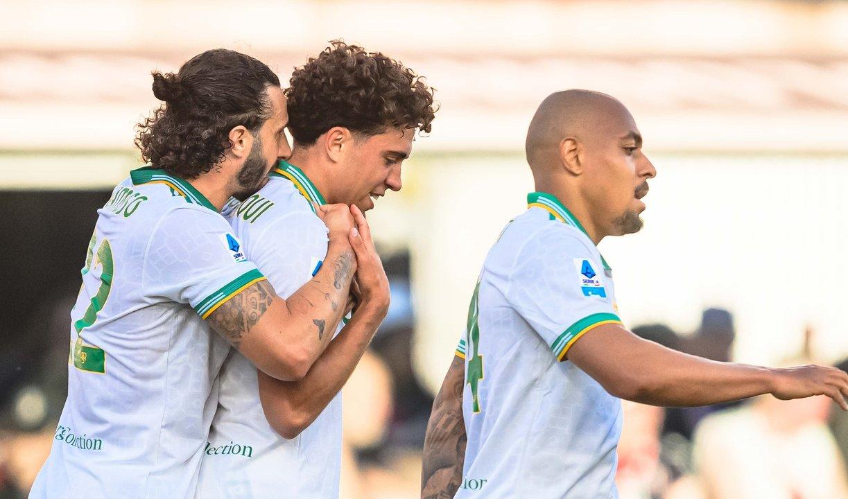 Roma ganoacute y se acerca los puestos de Champions League