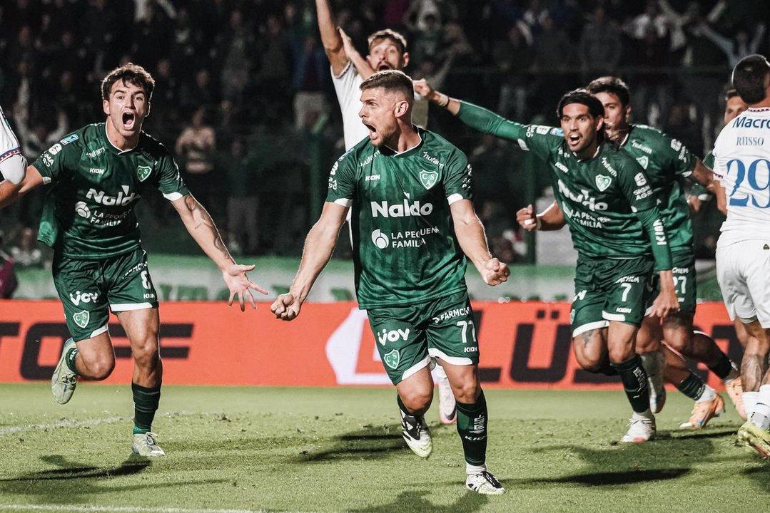 Torneo Apertura- Sarmiento de Juniacuten le ganoacute a Tigre y suentildea con el milagro de la clasificacioacuten a playoffs