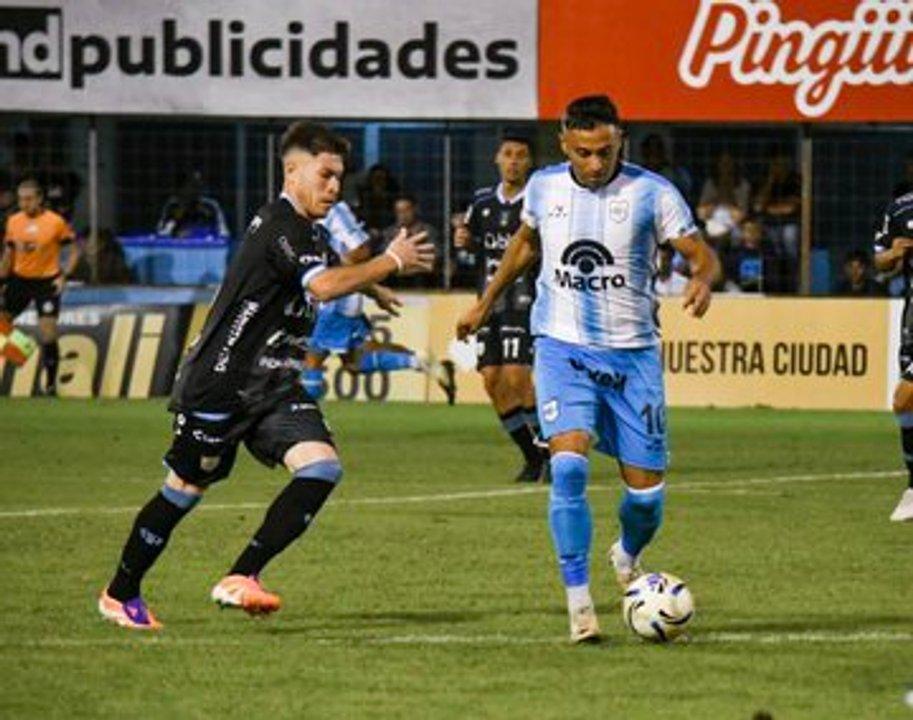 Primera Nacional- Gimnasia de Jujuy sumoacute en Rafaela y se consolida como uno de los liacutederes