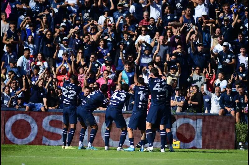 Independiente Rivadavia goleoacute 5-1 a Gimnasia de Mendoza y se aseguroacute la primera posicioacuten de la Zona B