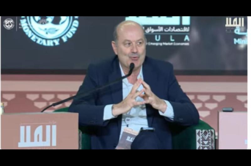 Sturzenegger amenaza con pasar la motosierra en el SMN y echar al 85-en-porciento- del personal