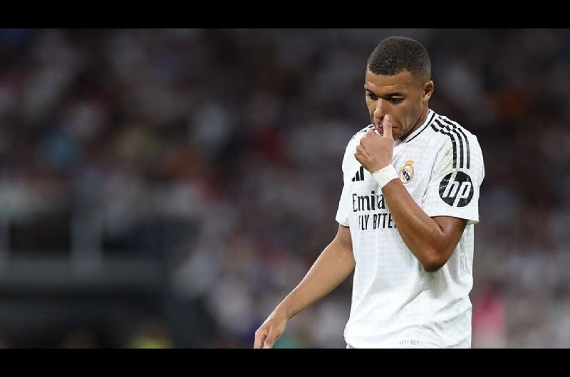 El Real Madrid confirmoacute la lesioacuten de Mbapeeacute