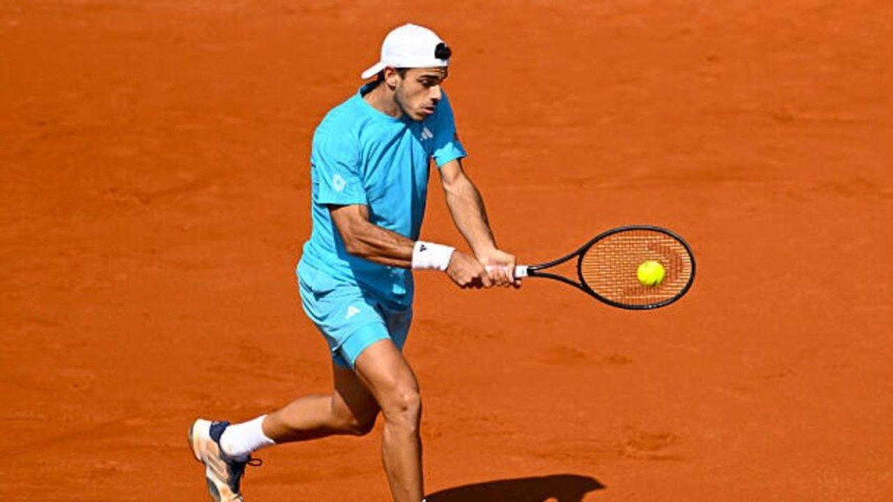 Ceruacutendolo le ganoacute sin complicarse a Darderi y se metioacute en los octavos de final del Masters de Madrid