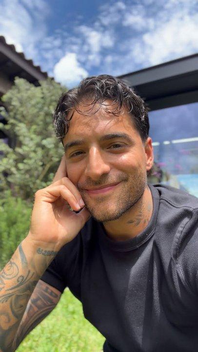 Maluma sorprendioacute a sus seguidores con un impactante anuncio